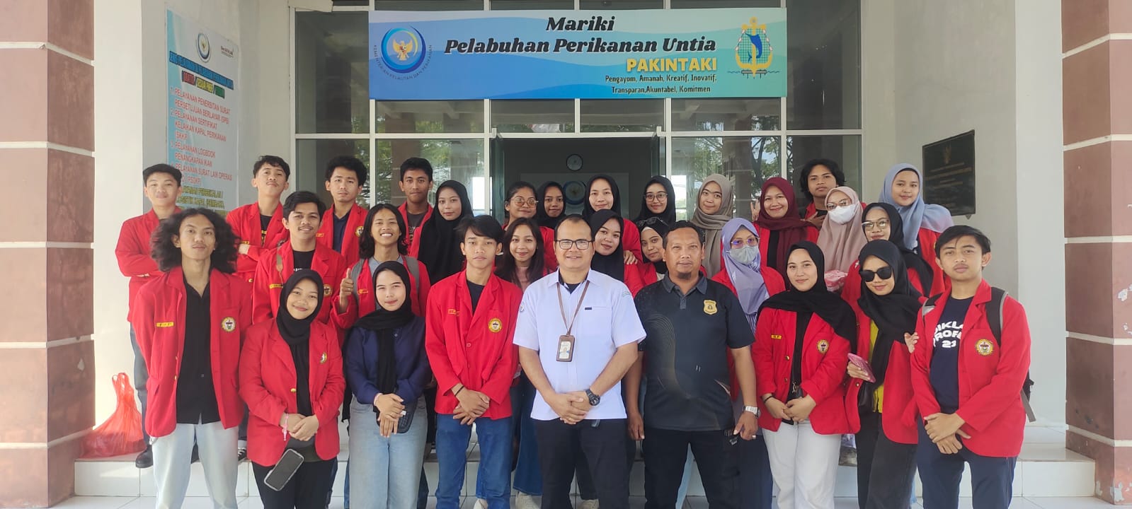 EXPANDING THE KNOWLEDGE: FIELD TRIP TO UNTIA ARCHIPELAGO FISHING PORT, MAKASSAR
